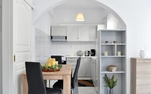 Two Bedroom House - Paroikia Central