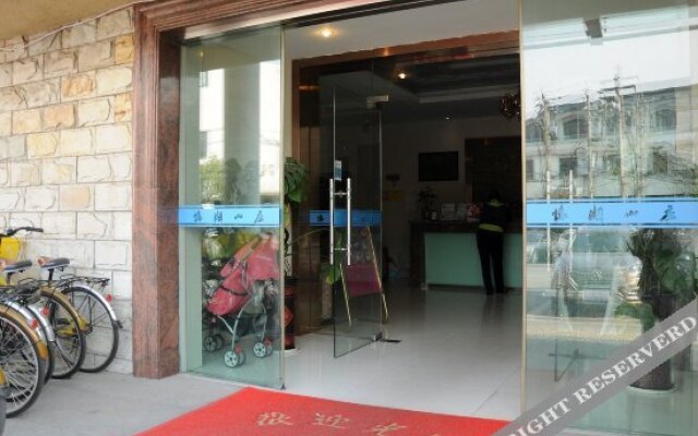 Yihu Hotel