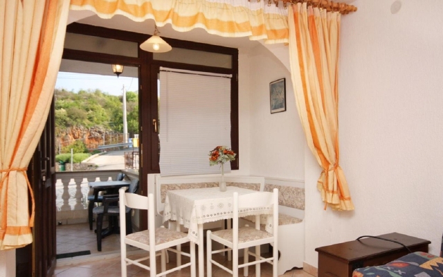 Apartment Luka - with parking; A1 Vrbnik, Island Krk