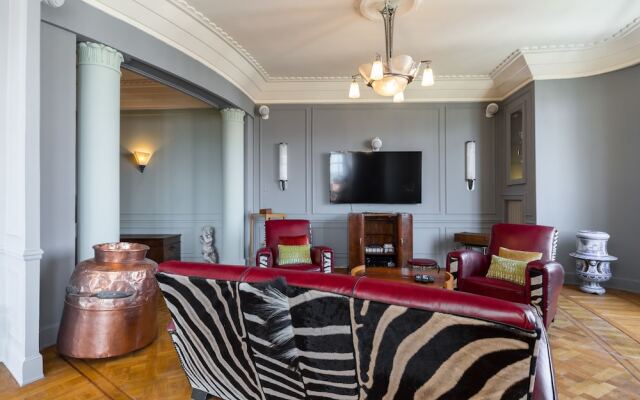 Ashley&parker - Palace Rotonde