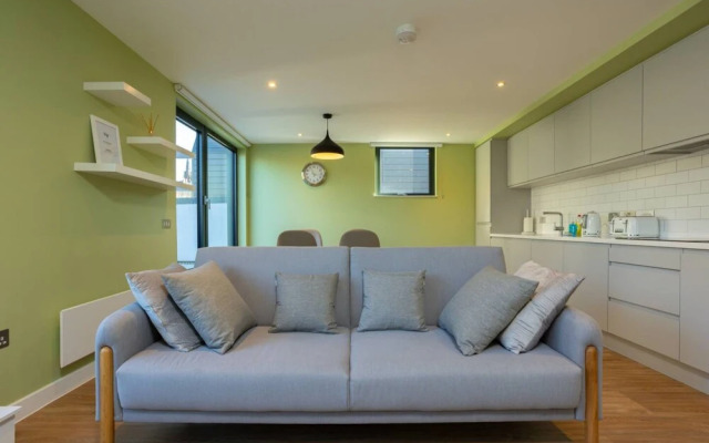 Amazing 2 Bedroom Apartment With Views of Edinburgh Castle