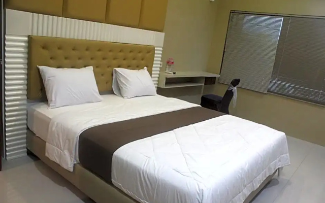 Cyka Raya Hotel