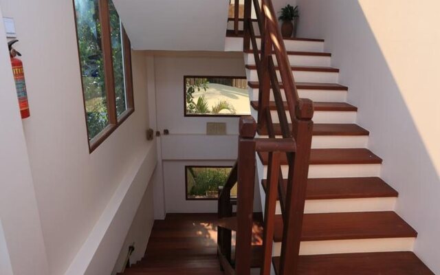 Mango Hill Inn