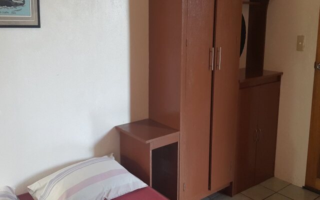 Felina Guest House