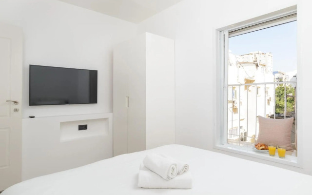 The Green Lantern by HolyGuest