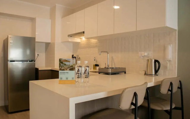 w Radiant 1BR w Private Balcony in Miraflores