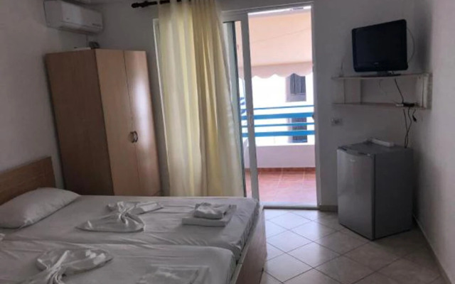 Lidis Apartments