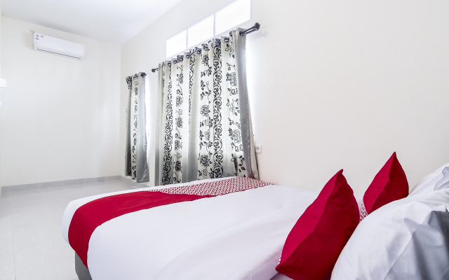 Capital O 873 Kamani Homestay Syariah – Guest Rooms – Medan