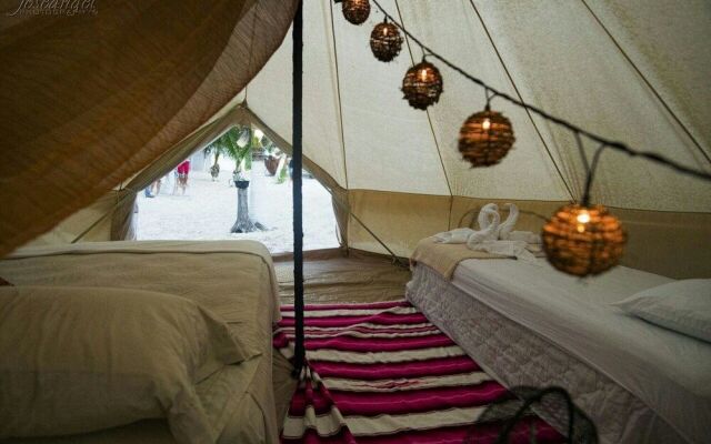 Playa Las Palmas Glamping Tulum