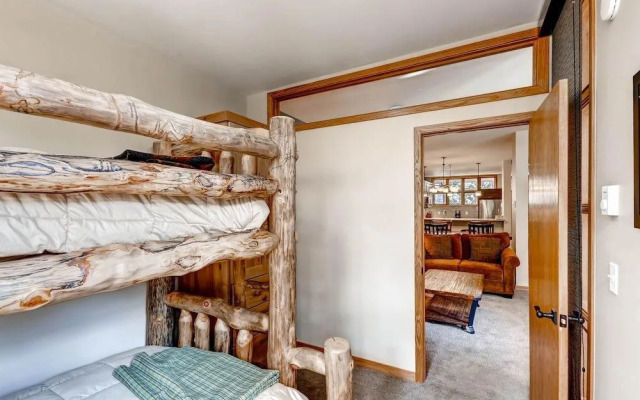 River Glen 106c 2 Bedroom Condo by RedAwning