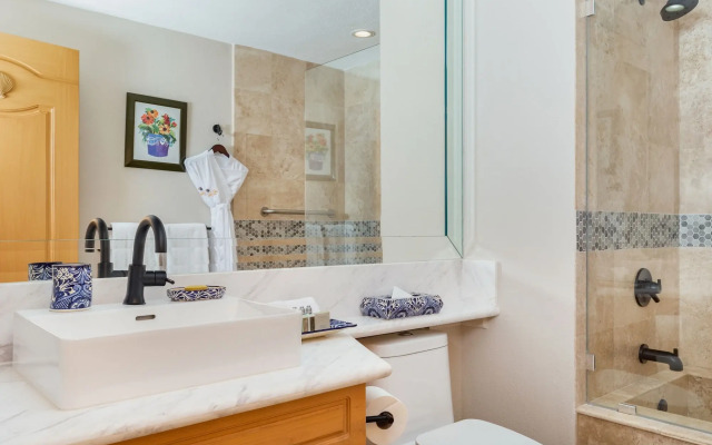 Villa La Estancia Beach Resort & Spa