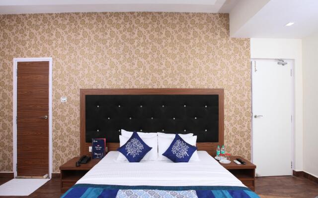 Capital O 14043 Hotel Star Holiday