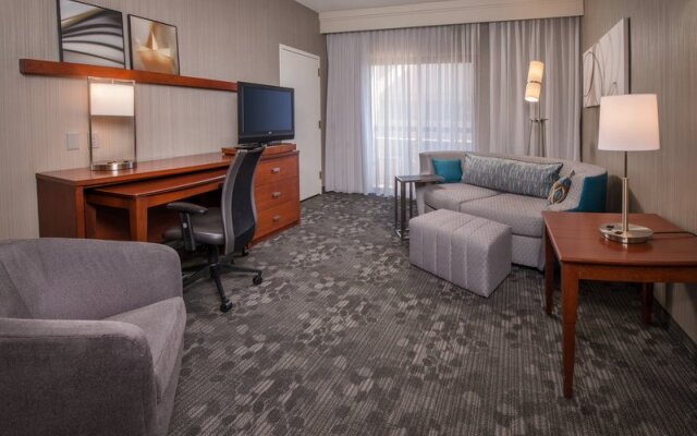 Courtyard Dulles Airport Chantilly