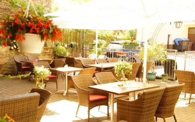 Winzerhotel - Restaurant zum Moselstrand