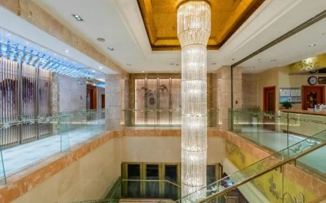 Yangzi International Hotel