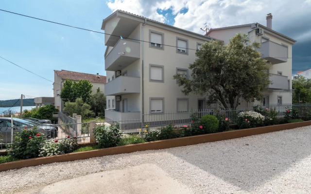 Villa Eight by Villa Kuzmanic