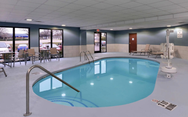 Holiday Inn Express & Suites Raleigh NE - Medical Ctr Area by IHG