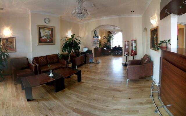 Camden Belmont Hotel