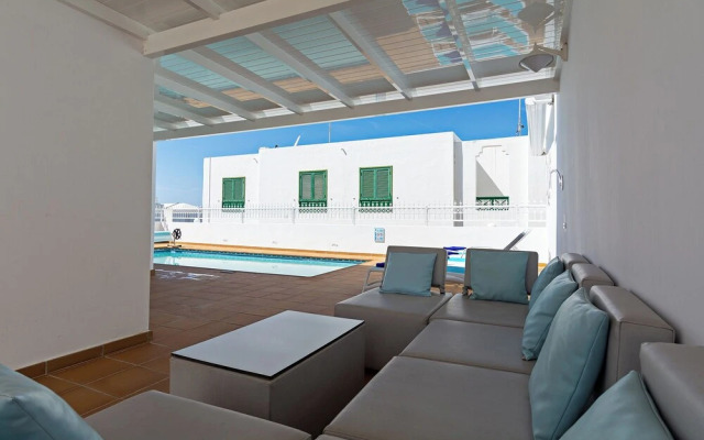 Lovely 3-bed Villa in Puerto del Carmen