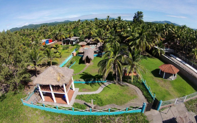Azul Surf Club