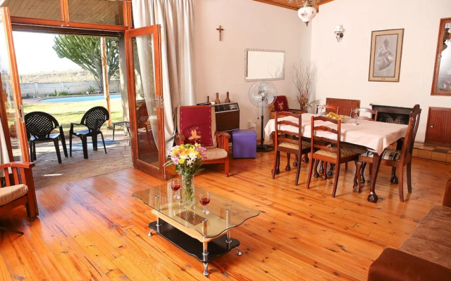 Oudtshoorn Homestay Accommodation