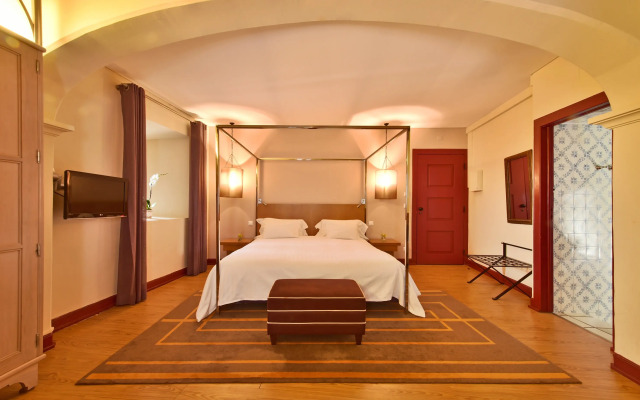 Pousada Castelo de Óbidos - Historic Hotel