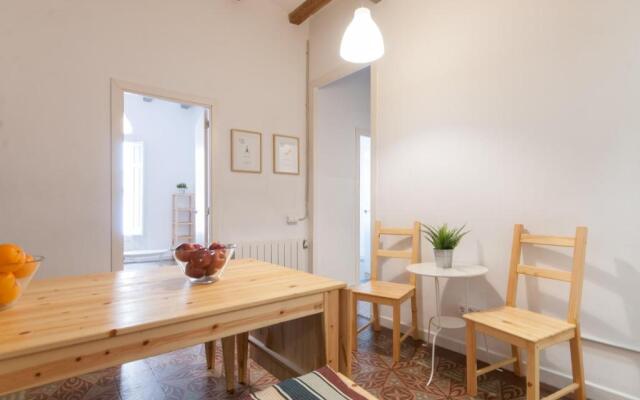 Comfortable Cozy Apartment for Groups in Gracia