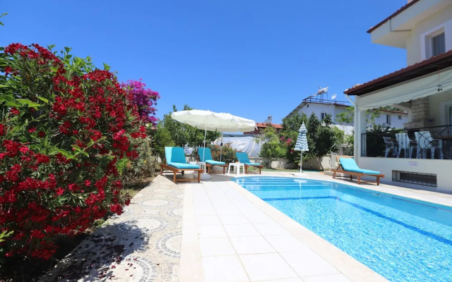 Villa Ruya,with Swimming Pool & Stunning sea Views