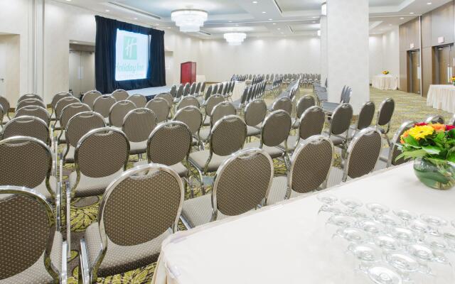 Holiday Inn Vancouver Centre by IHG