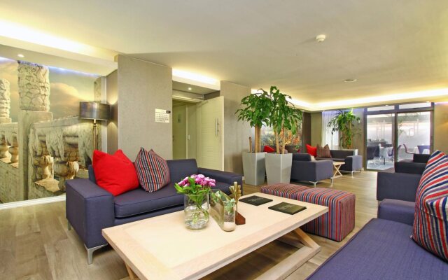 The Hyde All-Suite Hotel