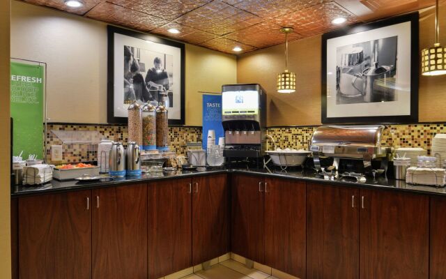 Hampton Inn South Hill