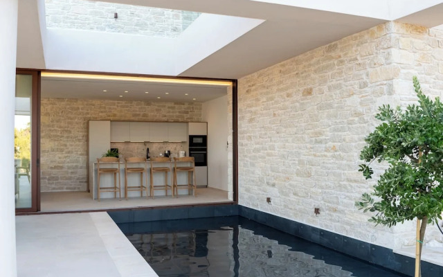 Seanatra Luxury Villas