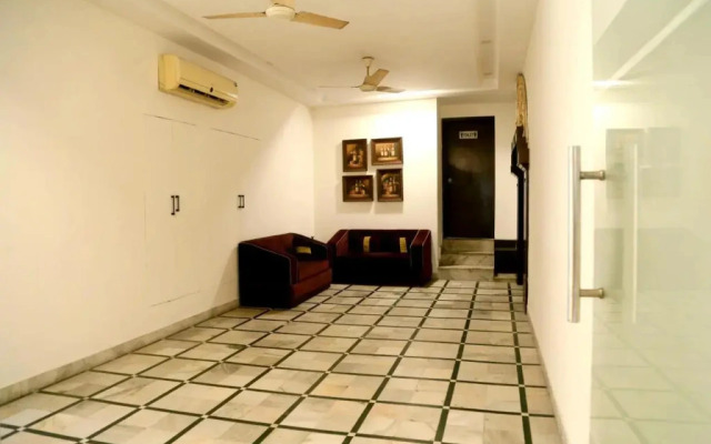 Hotel Rajmahal