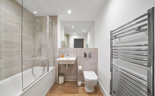 Kennet House Superior Serviced Apartment
