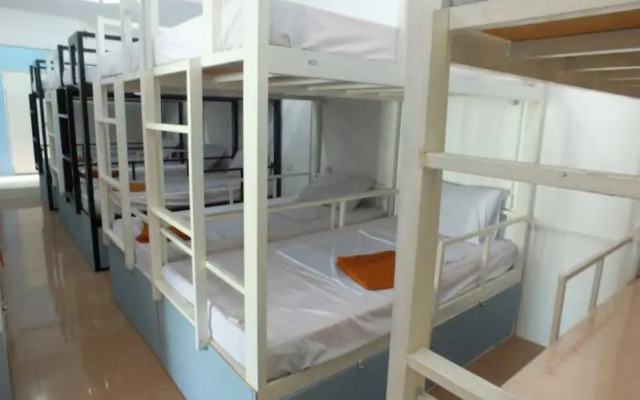 Moonlight Kiss Hostel