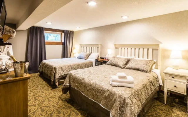 Rustlers Lodge