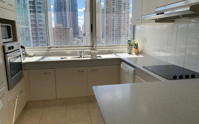 Peninsula Resort - Private Apartments
