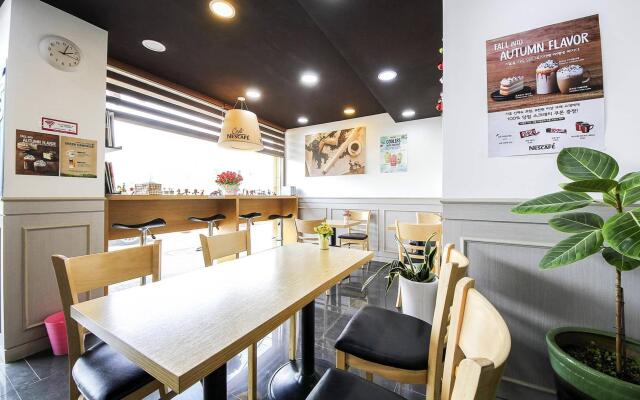 Ekonomy Hotel Incheon