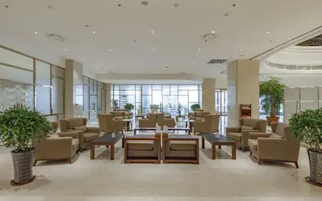 Longemont Hotel