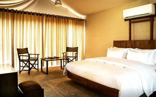 Ceylon Wild Safaris