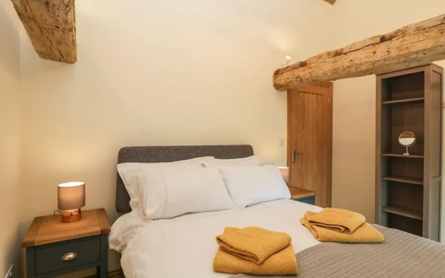 Chequers Barn