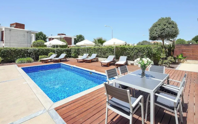 Villa Periwinkle