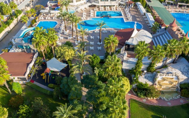 Aydinbey Famous Resort - All Inclusive