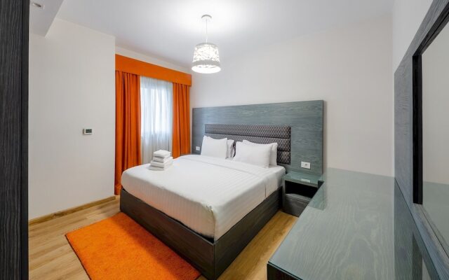 Vesta - Luxury Apt- 2BR - CFC II