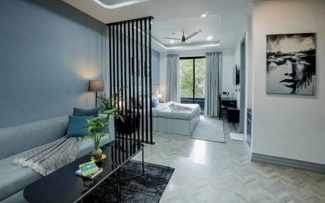 BedChambers Serviced Apartment, Golf Course, Gurgaon
