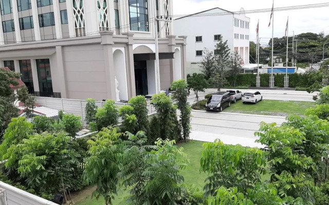 Pranot Apartment & Spa