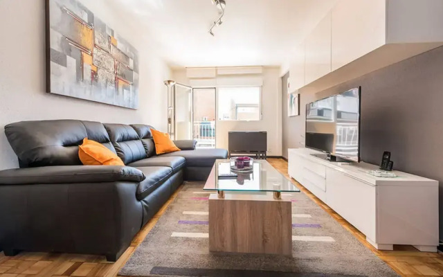 Modern and Comfortable Madrid Flat