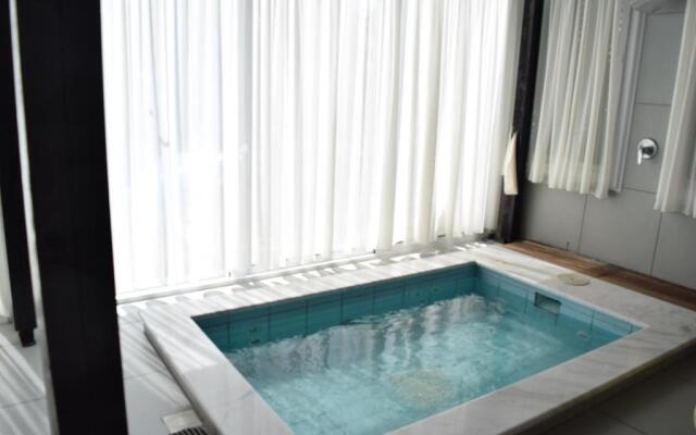 Yialos Luxury Apartments