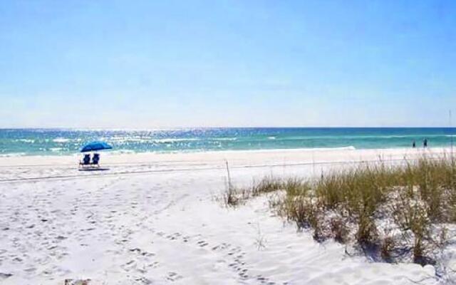 Chateau La Mer 9C Destin