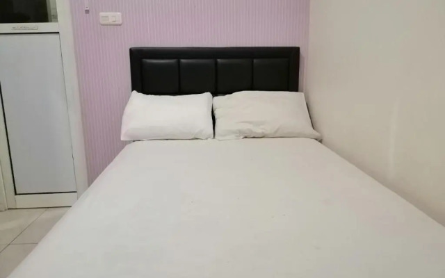 OYO 90703 Wisma Ibu T